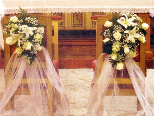 church flower arangemtne